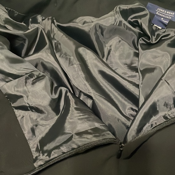 Jones Wear skirt - Picture 5 of 6